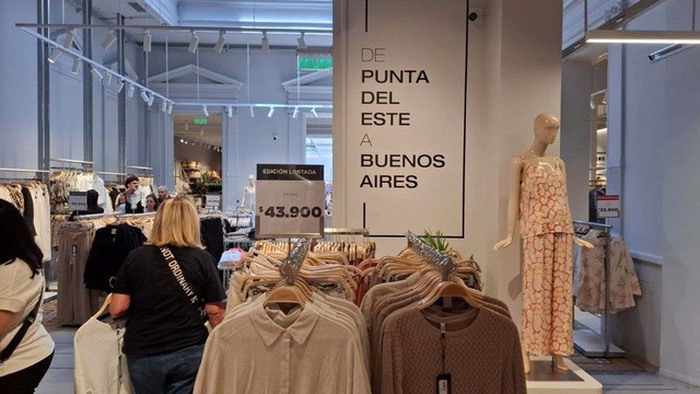 Los precios de la marca uruguaya de ropa «estilo Zara» que desembarcó en la peatonal Florida