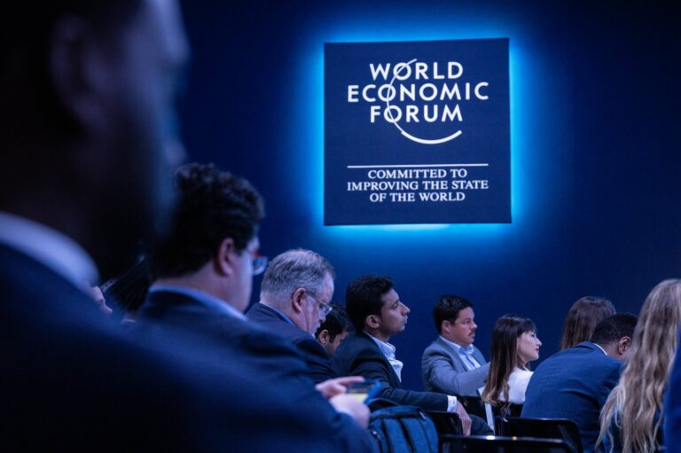 ChatPTS responde: qué es el Foro de Davos?