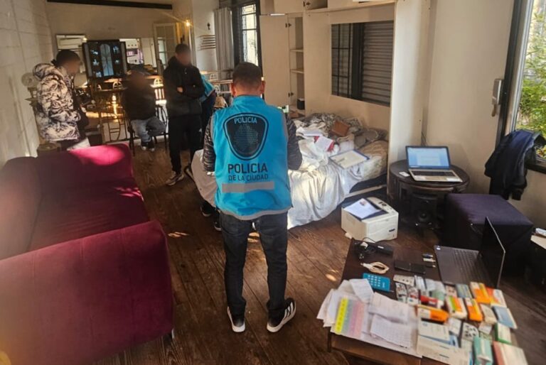 Procesaron al terapeuta holístico que ofrecía trabajo y abusaba de los interesados