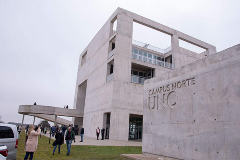 UNC: docentes suspenden exámenes y amenazan con dejar a miles de alumnos sin clases