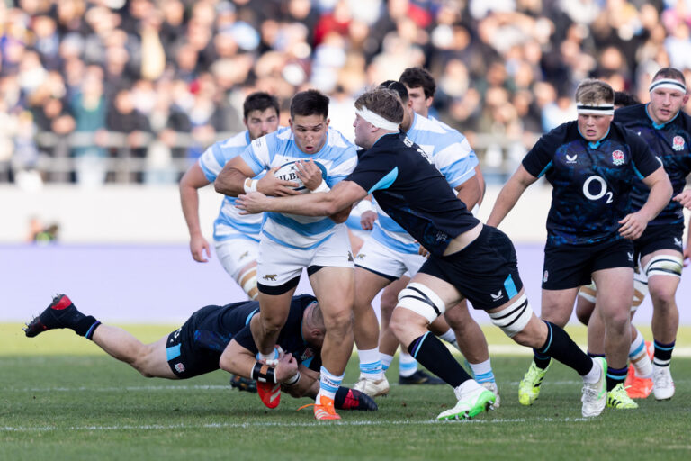Inglaterra fue demasiado para Los Pumas