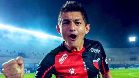 Bombazo en el fútbol de Ascenso: el Pulga Rodríguez se convertirá en nuevo jugador de Colón