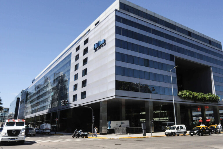 No residentes cayó 10,8% en mayo