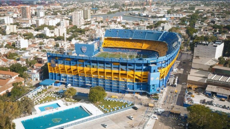 Pasó de Boca a ser fumigador, la historia del futbolista con problemas económicos