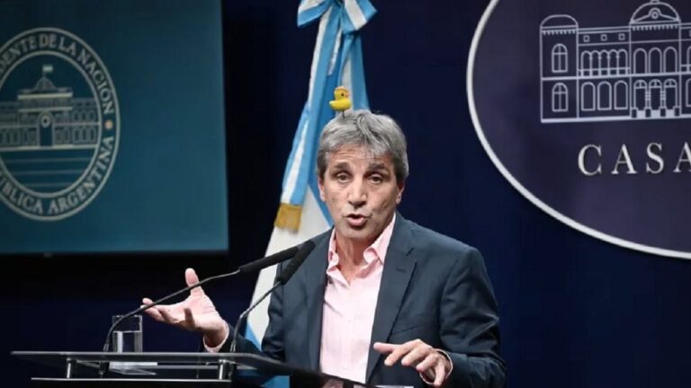 Expectativa y estrategia: el Gobierno aguarda el segundo desembolso del FMI