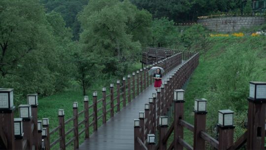 La película, que según Adorni «vieron 80 personas», ganó como Mejor Documental en los Premios Sur 2025