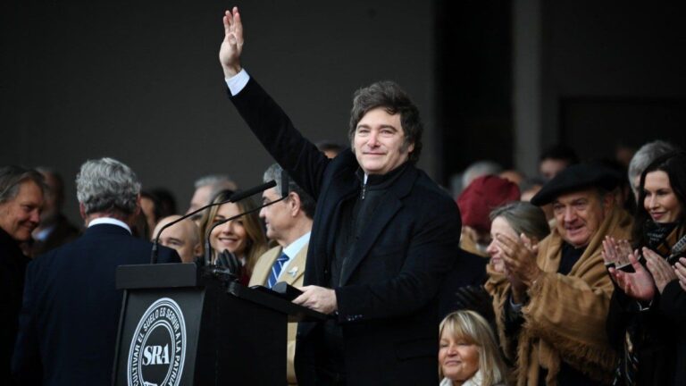 El peronismo apuntó contra Javier Milei y cuestionó fuertemente la baja de las retenciones: «Se logró a costa del mercado interno»