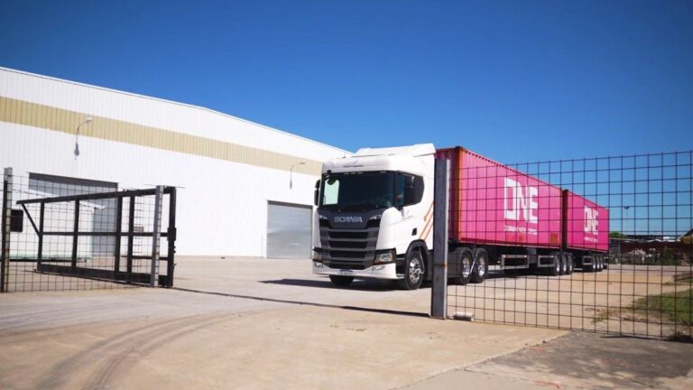 La revolución logística de los camiones bitrenes ayudará al impulso de la industria