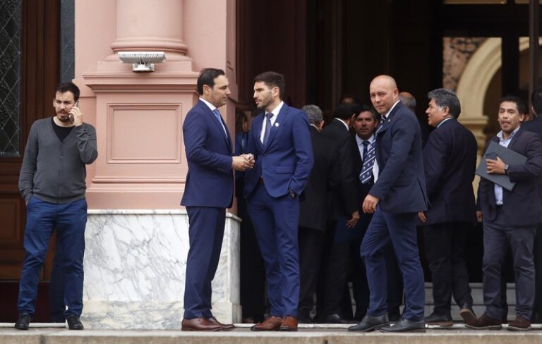 Los gobernadores desafían a Milei con una foto y rechazan sumarse al gobierno