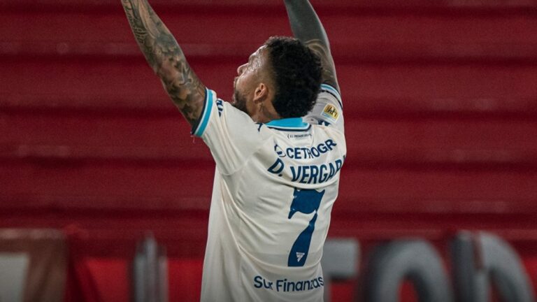 Racing se impuso ante Huracán por el Torneo Clausura y ahora le pisa los talones en el Grupo A