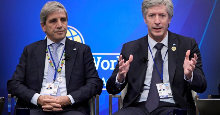 Se oficializó el swap con EE.UU. por US$ 20.000 millones y Milei dijo que se usará para pagar deuda