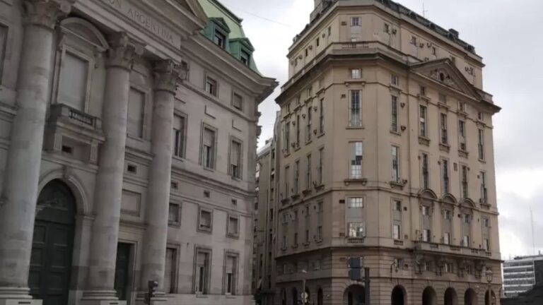 La oposición se unió en un amplio rechazo al DNU que modifica la ley de Inteligencia Nacional